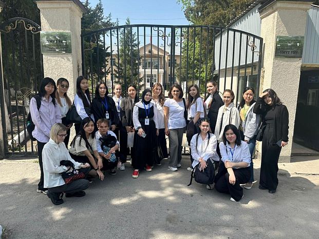 Студенты 2 и 3 курса посетили Бишкекский городской дом-интернат общего типа для престарелых и людей с ограниченными возможностями